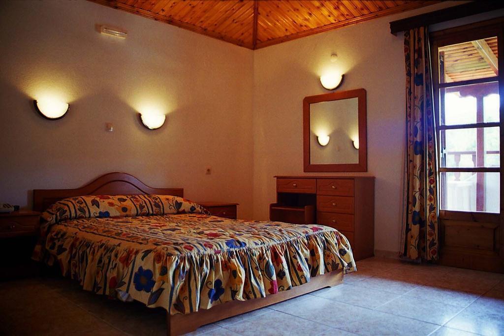 Golden Beach Koukounaries Ngoại thất bức ảnh
